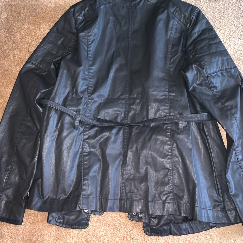 Black Jacket - Picture 7 of 15